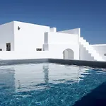 Fabrica Santorini Villa Pýrgos