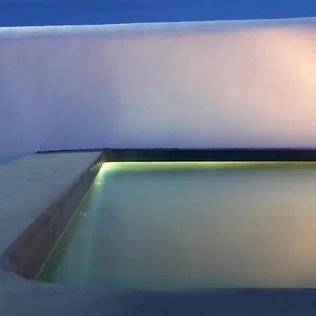 Fabrica Santorini Pýrgos