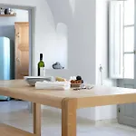 Fabrica Santorini Pyrgos Kallistis