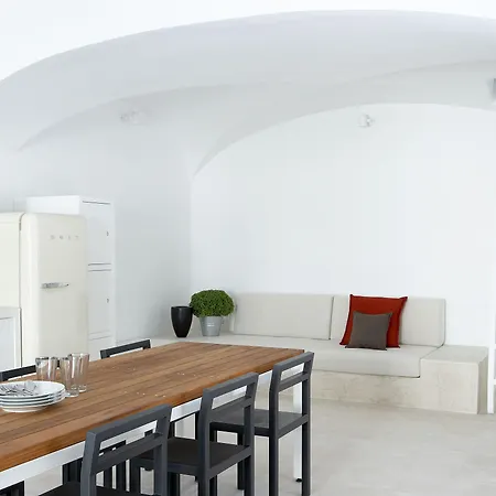 فابريكا سانتوريني Pýrgos