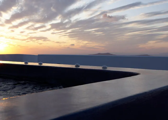 Fabrica Santorini Pýrgos